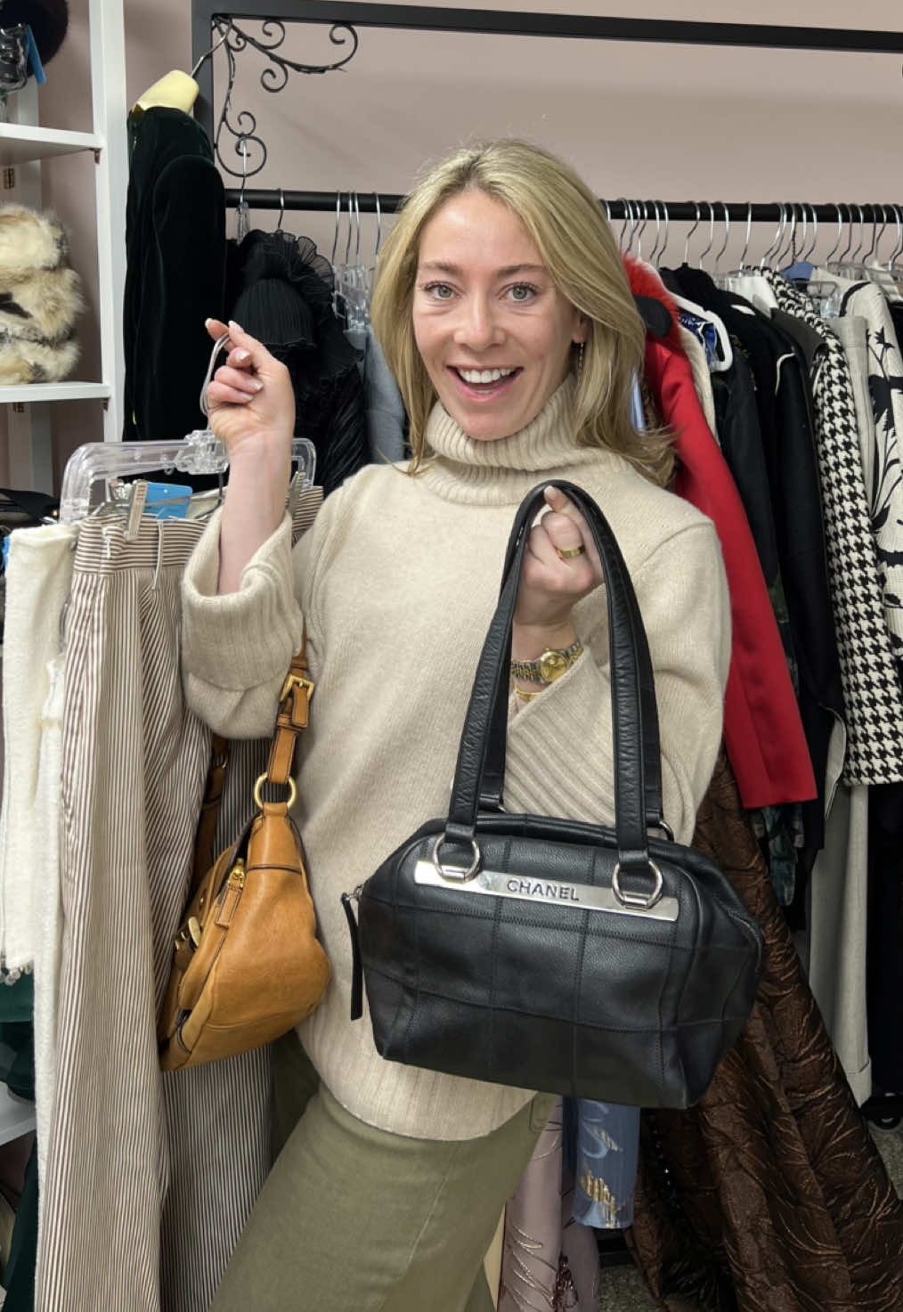 Top 10 (make it 5ish?!?) favorite   secondhand vintage clothing pieces & handbags that came into our store on Saturday  👀 the vintage Chanel is insannne!! #vintage #vintagefashion #fashion #resale #luxury #chanel #prada #clothinghaul #shopping #secondhand #secondhandfashion 
