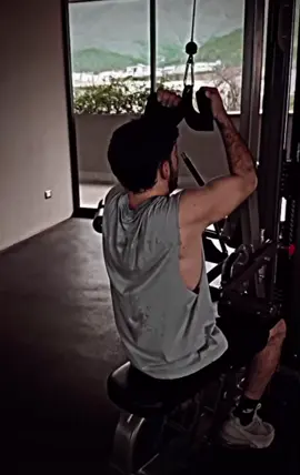 Juan 💪🏻 #fyp #Viral #parati #juansguarnizo #juansguarnizoclip #broers #ponmeenparati #enparati #gilb_garcia #pinchetiktokponmeenparati😘 #gym 