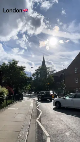 Mera maan ❤️ #london #uk #viraltiktok #viral #england 