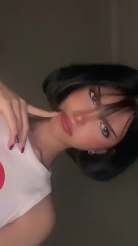 🥸
