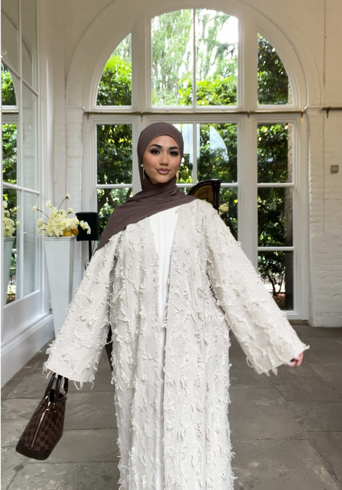 Outfit @MERRACHI 🤍 #abaya #merrachi #hijabitiktok 