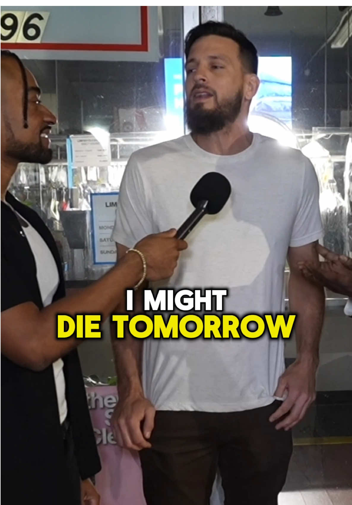 Asking people if they would rather take $300 every day or $1 million upfront ##publicinterview##streetinterview##fyp##financetiktok##longbeach