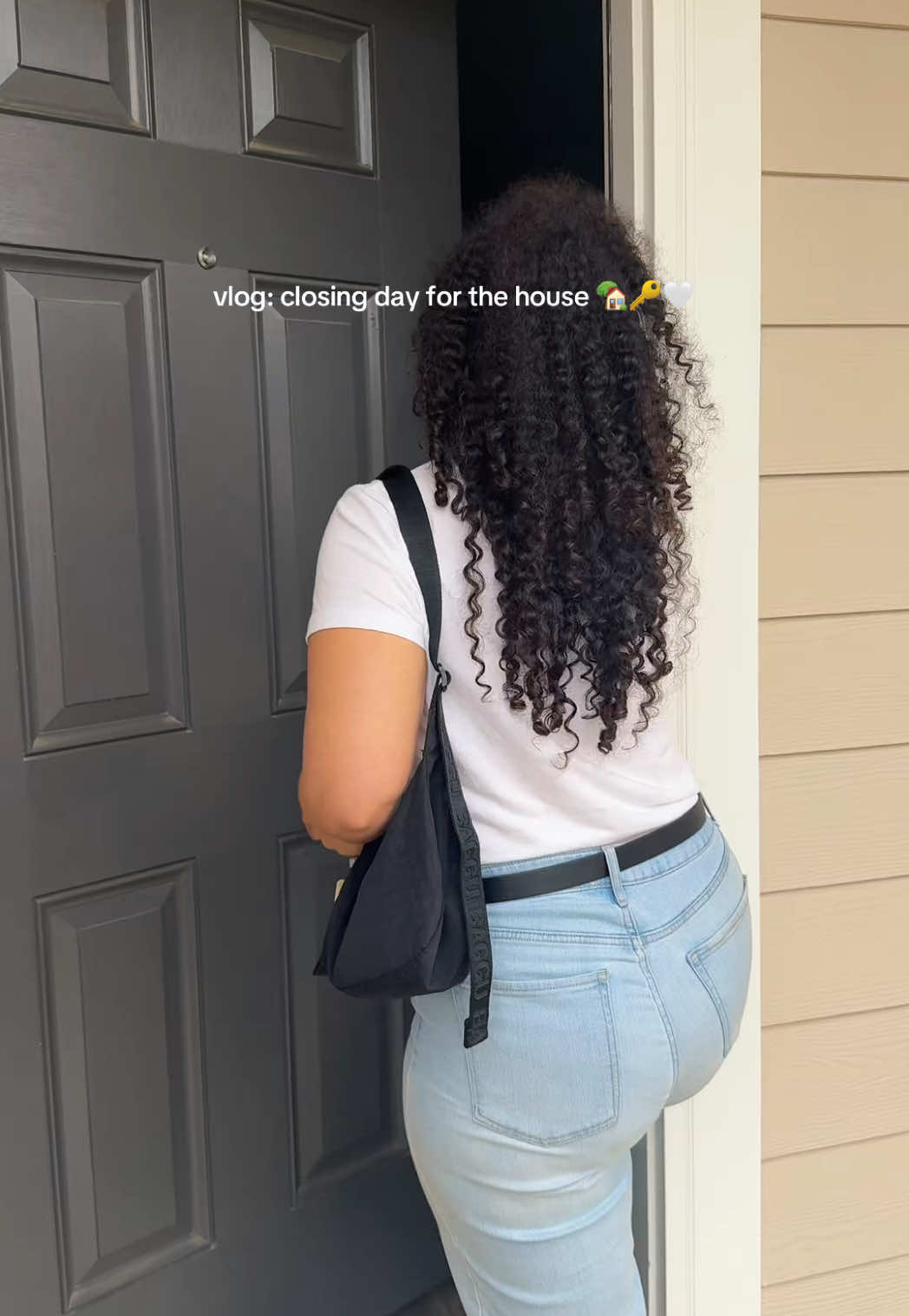 love documenting these moments 🥹 let this be your sign, that  you can do anything that you put your mind to 🤍 #Home #newhome #homeowner #homeowners #closing #closingday #house #homevlog #Lifestyle #marriage #fiances #couple 
