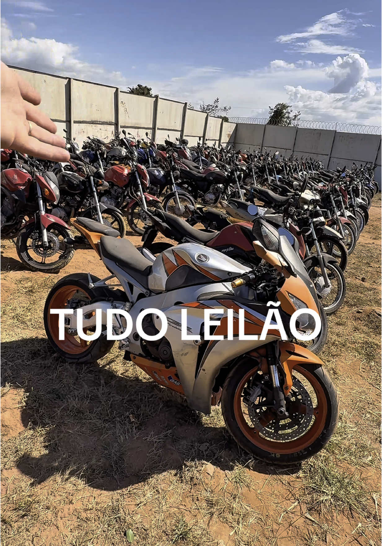 Leilão de motos simples de apreensão de trânsito Quem faz: @HASTASP #leilaodemotos #tudoleilaomotos #motos #motocicletas #motosoaratrabalhar