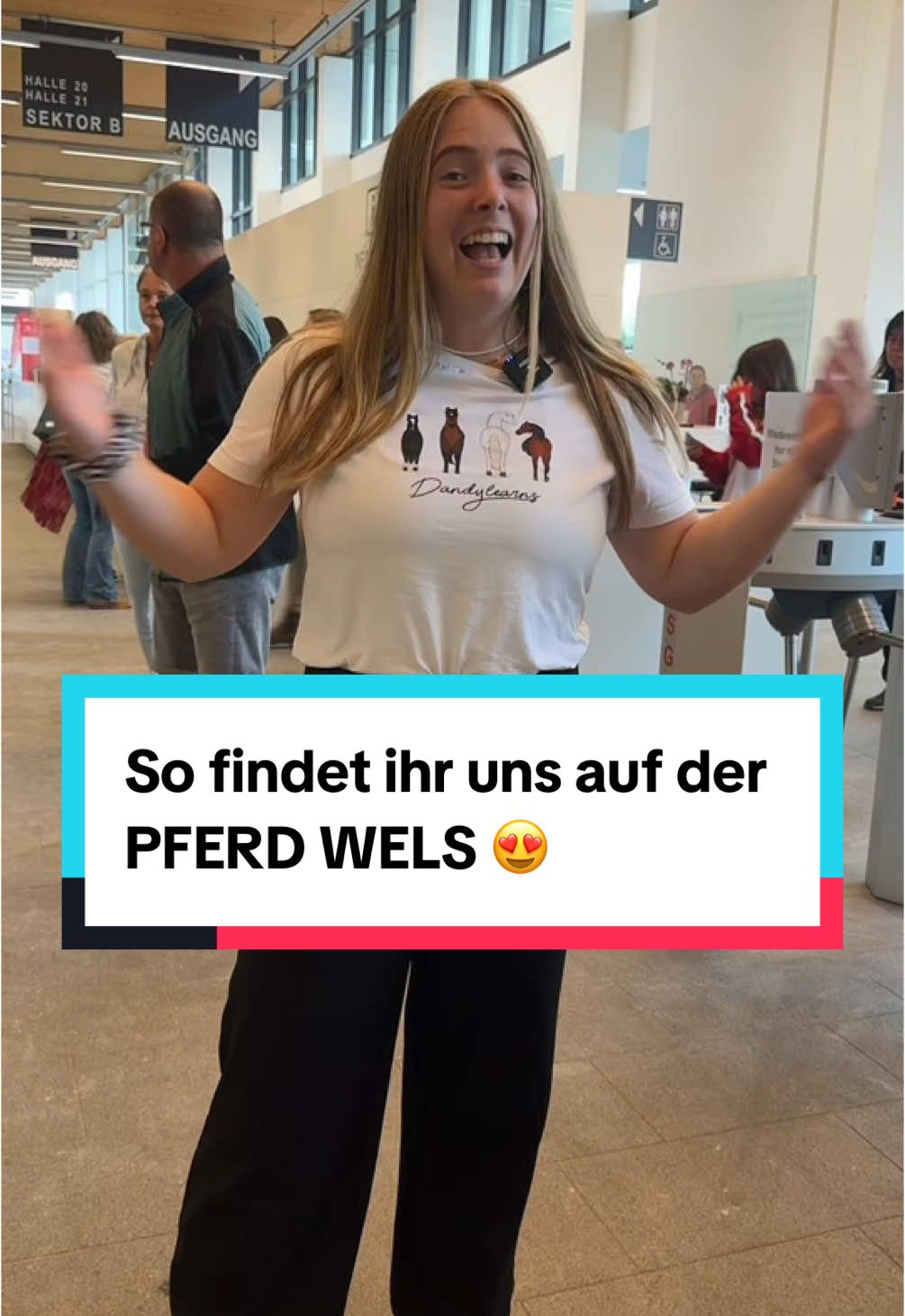 Wir sind ALLE Tage mit dem @dandywear.at Stand vor Ort und freuen uns schon wahnsinnig auf euch! 🥳 Bei unserem Stand findet ihr wieder die nachhaltig produzierte Reitleggings mit Scrunch und viele weitere Merch Produkte - außerdem gibt’s eine coole Messeaktion bei der ihr GRATIS Produkte abstauben könnt. 😍 Meet & Greet mit kleinen Geschenken für euch gibt’s: 👉🏼 Samstags, 11 Uhr 🤩 📍 Am Influencer Point Kommt unbedingt vorbei! Ich freu mich sehr euch zu treffen 🥰 Und für alle Abendshow-Fans: Ihr bekommt die Karten mit meinem Code statt um 49 € für nur 43,50 € 🤩 Aber Achtung - es gibt für jeden Tag einen anderen Code … schaut, dass ihr den richtigen Code für den gewünschten Tag wählt ⤵️ Codes: 1️⃣ ShowDoDANDY25 2️⃣ ShowFrDANDY25 3️⃣ ShowSaDANDY25 4️⃣ ShowSoDANDY25 #pferdemesse #pferd #pferdwels #pferdeblog