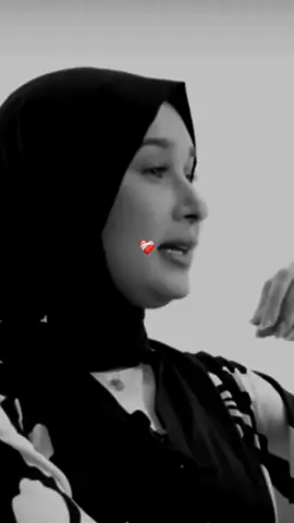 قاستها سارة 🥺💔 #trendingvideo #tiktokuni #قسمة_و_نصيب #لايفات_المشاهير #الجزائر🇩🇿 #تونس🇹🇳 #برطانيا🇬🇧 