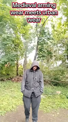 Fantasy inspired medievalcore fit, what y'all think? #medievalcore #medievalaesthetic #knightcore #knightcoreaesthetic #knights #fantasytok #fantasycore 