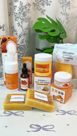 Kit Aclarante de CURCÚMA y Ácido kojico, que limpiando a profundidad tus poros dejando el rostro con un glow ✨🧼
 #jabondecurcuma #turmericsoap
 #turmericskincare #tiktokmademebuyit #pieldeporcelana
 #aclararlapiel #acidokojico
 #limpiadorfacial #limpiadordemanchas
 #darkspots #turmericwash 