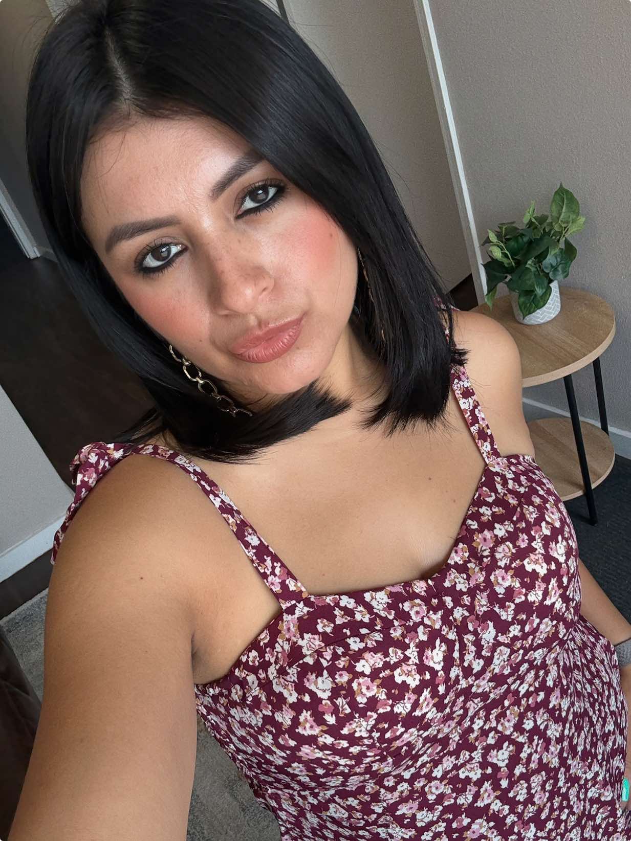 Confidence isn’t about being the loudest in the room. It’s the quiet belief that you’re enough—just as you are. It’s showing up, even when doubt tries to keep you small. It’s trusting your journey, even when the path isn’t clear. Real confidence doesn’t need applause. It grows from within, one brave step at a time. 🦋 #fy #fyp #fypシ #fypage #fypageシ #foryoupage #FORYOU #life #livingmybestlife #positivevibes #transformation #texas #confidence 