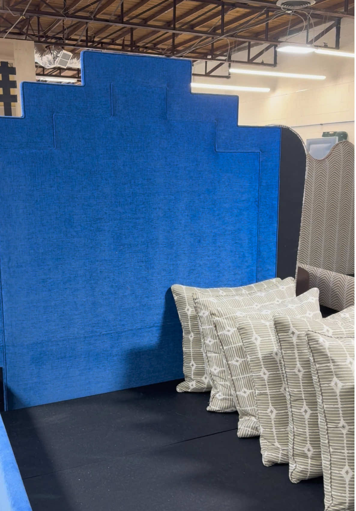 Upholstery be poppin! We’ll take ALL the color and patterns for summer. 🌈 #scoutdesignstudio #bespokefurniture 