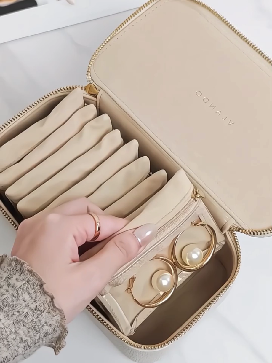 Amazon Travel MustHave Finds ✨  Products Linked in Bio✨ Shop my Amazon Storefront – just search under ( Travel Finds )✨ This video is being shared for promotional purposes or to help others✨ Original content belongs to its rightful owner @vlandojewelybox #tiktokmademebyit #tiktokfinds #fyp #foryou #viral #amazon #amazongadgets #amazongoodthings #amazonfinds #amazonmusthave #amazonfavorites  #amazonfinds2025 #viralproducts #gadgets #bk_homegoods #travel #travelfinds #travelhacks #jewelry #jewelryessentials #jewelrybox #organization #zipperpouches #stressfreetravel #jewelry #rings #earrings #nacles #pendent #jewelryorganization 