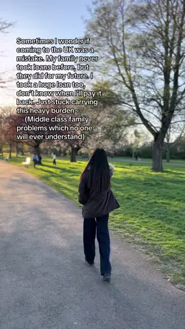 Anyone going through the same situation?#fyp #internationalstudent #missing home a bit more today🙃#unitedkingdom 