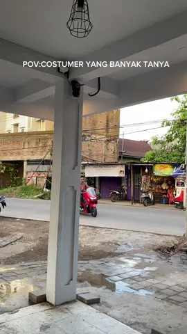 kira-kira ap yang dirasain baristanya kalo ketemu customer begini? #serasarumahsendiri #orangdalam #dalamrumah #Orangdalamrumah #coffeeshopmakassar