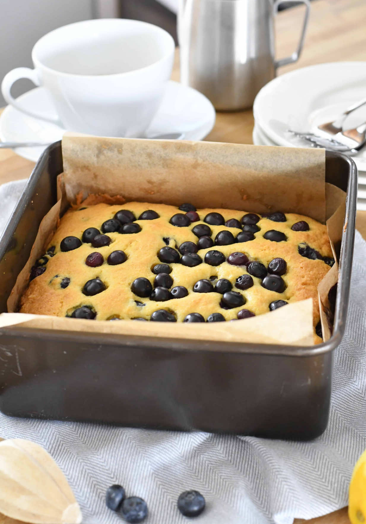 ✨Blueberry Cornmeal Cake✨ As promised, here is the full video recipe! 💛💙 Golden, tender, and bursting with juicy blueberries—this simple yet stunning cake has the perfect balance of sweetness and texture. The cornmeal gives it a delicate crunch, while the blueberries add a pop of fresh flavor in every bite. Perfect for breakfast, an afternoon snack, or a cozy dessert with tea! Link in profile  💌 #BlueberryCake #CornmealCake #EasyBaking #BakingFromScratch #SummerDessert #ItalianRecipes #CookWithManuela https://www.cookingwithmanuela.com/2025/05/easy-to-make-blueberry-cornmeal-cake.html