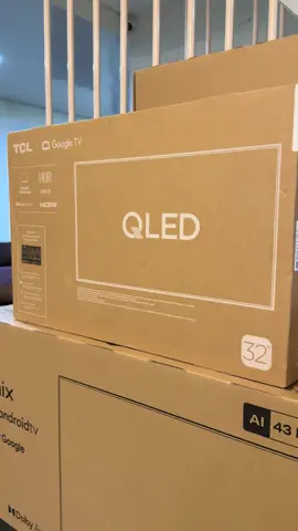 TERBARU Tv Tcl 32V4c QLED Google Tv Keunggulan : - Layar QLED - Desain Bazelles & ramping - Ringan - Google Tv RAM 1 GB 