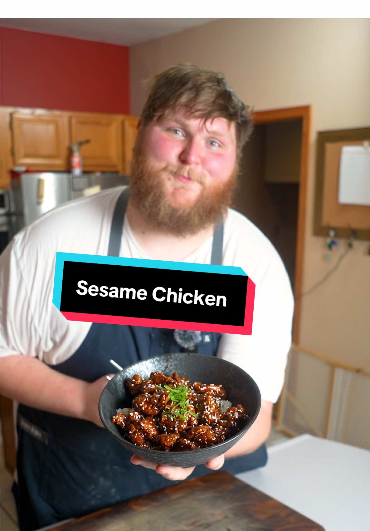 One of my favorites when I’m craving Chinese takeout 🤤 Ingredients:  Chicken: 4-6 boneless skinless chicken thighs  1 egg white  1/2 tbsp soy sauce  2 cloves grated garlic  Salt and pepper  2 tbsp Corn Starch  Corn starch to coat  Peanut oil  Sauce:  2 tbsp honey 1 tbsp brown sugar  2 tbsp soy sauce 2.5 tbsp ketchup  1 tbsp Rice vinegar  1 tbsp sesame oil  3 tbsp water  1/2 tbsp corn starch and water  Garnish: 1 clove garlic  Sesame seeds  Scallions  White rice  #chicken #sesamechicken #chinesetakeout #friedchicken #rice #food #Foodie #chef #Recipe #fyp 