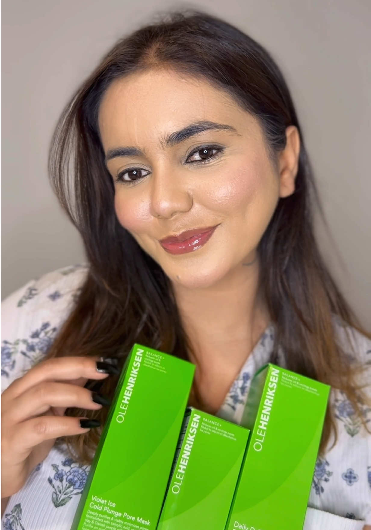 From breakouts to beautifully balanced ✨ 1 week. No filter. Just real results. This Zit Works !!! thanks to Ole Henriksen’s new Balance+ Collection 💜  . . #oleglow #thiszitworks #ad 