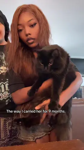 She’s purring but claws outs..  #foryoupage #Az #wlw  #viral #xyzbca #05 #zyxcba #lyrics #contentcreator #blackgirl #makeup #hairstyle