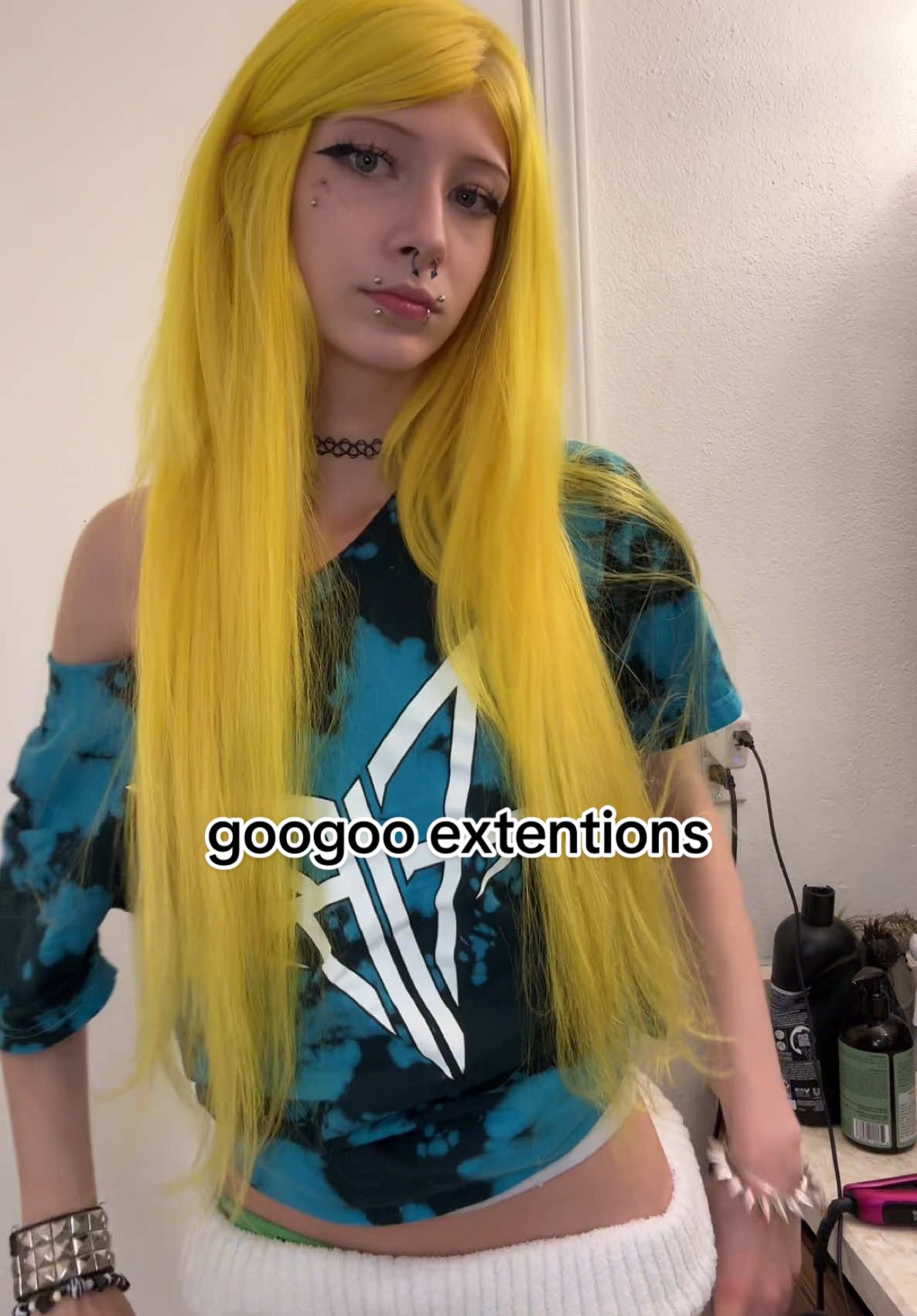 MY NEW FAV TAPE INS, the middle i did add more too this is from a few days ago #TikTokShopMemorialDay  #SuperBrandClub #googoohair #glowwithgoogoohair  #outdoorfun #fyp #alttiktok #viraltiktok #piercings 