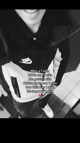 👩🏽‍❤️‍💋‍👨🏽