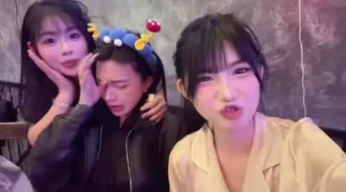 Ai chọc bạn tui=))