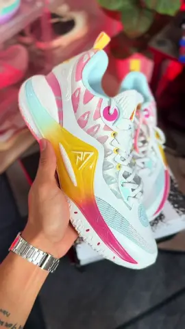 AR2 '15 Flavors' or Ice Cream available na dito sa Rigorer! Paboritong colorway ni Austin Reeves yan!!! #shoereview #kuyajogs #ar2 #austinreeves #lakers #basketball 