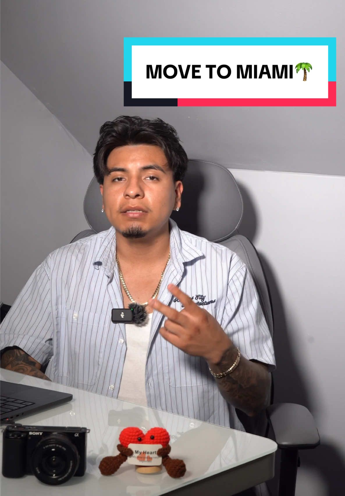 Starting the second week of July. I will be taking appointment in Miami Florida. I will no longer be cutting hair here in Chicago. You guys do have one month to book an Appointment Here en Chicago But. The Appointment For Miami are Now Open so DM me to book an Appointment.