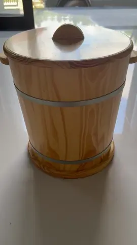 Muốn lộc giữ lâu thì đựng gạo trong thùng gỗ #thùnggạo #tiktok 