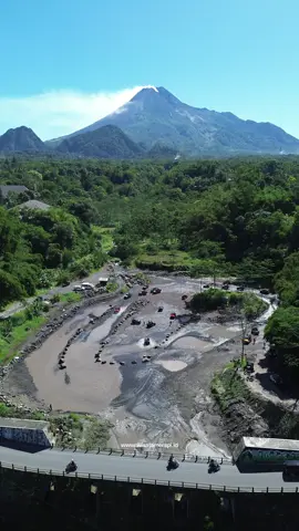Lava tour merapi siang ini full cerah😍 #lavatour #merapi #jogja 