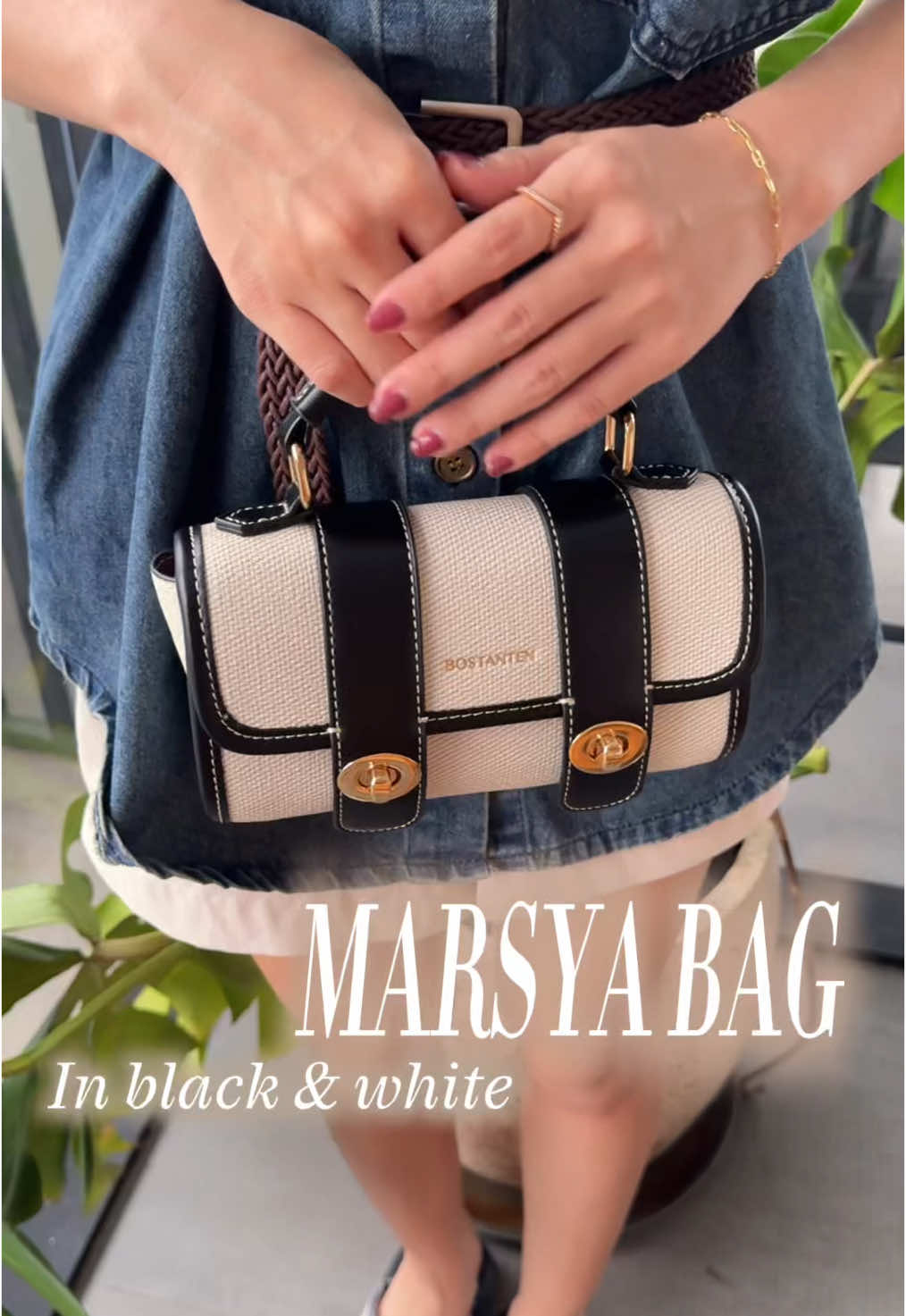 Marsya Bag in Black & White  — all time favorite color combo 🖤 #MarsyaBag #CambridgeBag #Bostanten #WIBGajian #PromoGuncang66 #Style #TasSelempang #OOTD #FYP #TasWanita #fyppppppppppppppppppppppp 