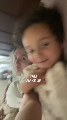 day in the life of a single mom working in social media
