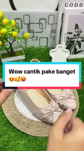Sepatu kekinian elegan sekali 😍🥰🥵🫵🏻 #fyp #kekinian #sepatuwanita #Guncang66 #wibgajian 