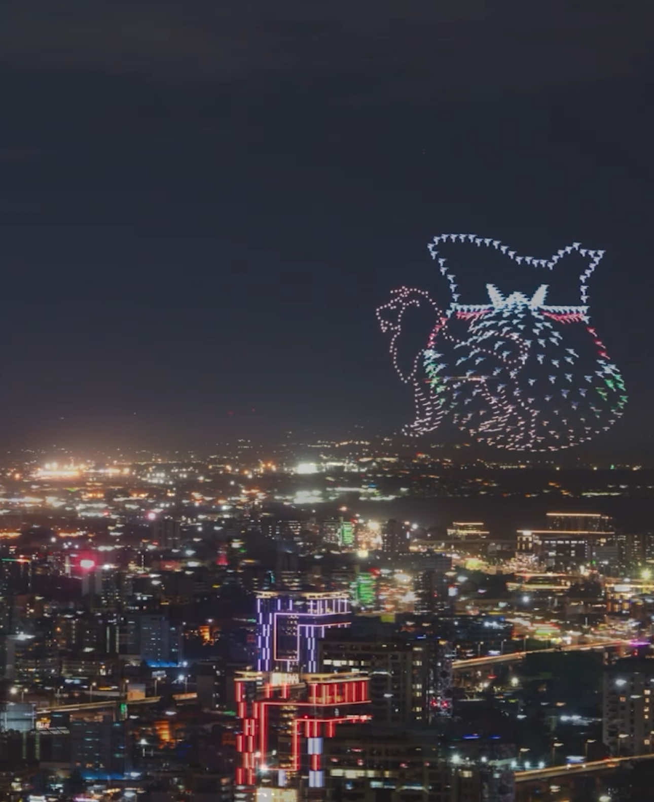 Drone Show in Nairobi by Jays Pyrotechnics for the launch of Purple Dot Tower along Mombasa Road.  Nairobi was brought to a standstill with this Spectacular Experience.  For all your drone show and visual experiences, you can reach us on 0726532299 or visit www.jayspyrotechnics.com  #jayspyrotechnics #nairobi #fyp #foryou #trending #kenya #africa #tanzania #uganda #rwanda #drone #experience #droneshow 