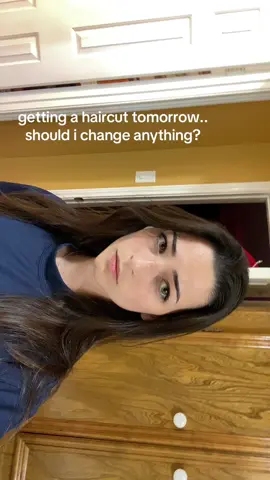 I’m thinking just a trim.. maybe some face framing if i’m feeling adventurous #hairtok 