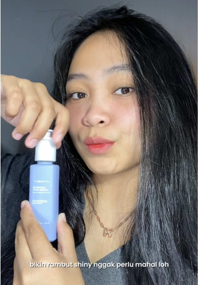 rambut km pengen jadi lebat dan shinny kek aku gini? mendingan coba deh hair serum dari @Torrential Official yang bantu rambut jadi shinny dan juga lebat 🥹💗 #rambuttipis #hairserum #perawatanrambut #torrentialhairserum #rambutpitak