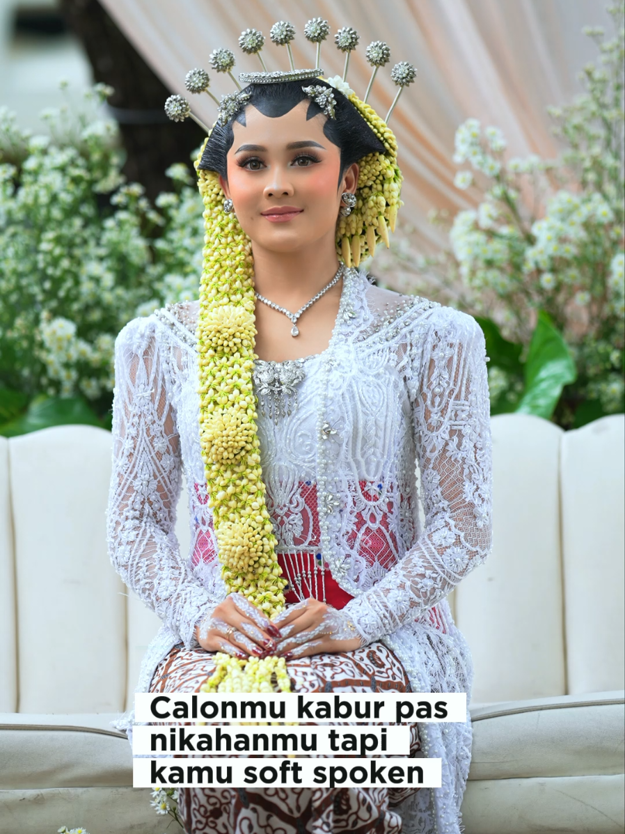 mboten nopo2 mas . mua fenny mua solo muse @rosemyln_  paes sanggul @oyon_makeup_karanganyar  . ARIESS PHOTO Wa 081 7171 88000 . . ▄▄▄▄▄▄▄▄▄▄▄▄▄▄▄▄▄▄▄▄ #ariessphoto #ariessportrait #weddingponorogo #infoponorogo #weddingmagetan #weddingngawi #weddingmadiun #weddingpacitan #weddingtrenggalek #weddingtulungagung 