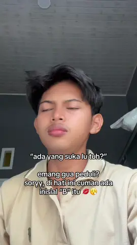 mau inisial apa lagii maniss??