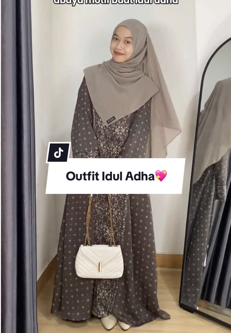 Seneng banget akhirnya udah nemu abaya motif buat idul adha besok😍💖🫶🏻 #rekomendasi #abayastyle #ootdhijabstyle #abayaiduladha #outfitinspiration #fyppppppppppppppppppppppp 