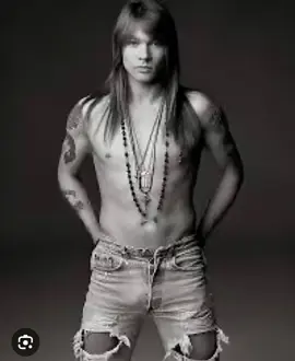 Axl 🐠 #Slash #Slash #duffmckagan #80smusic #GnR #gnrtour2025 #AxlIsPerfection #GnR2025 #90sMusic #NotInThisLifetime #SweetChildOMine #AxlTheMerman credit: Myself 📸 RollingStone Magazine @Guns N’ Roses 