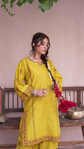 Style Collection  2-piece with Embroidery trouser 