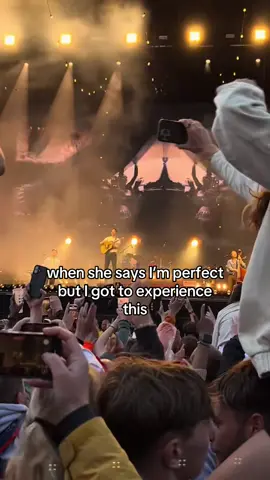 She’s lying for sho  #viral #fyp 