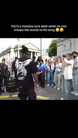 Bro had to tell them to make noise, This give me the ick bro #fyp #ksi 