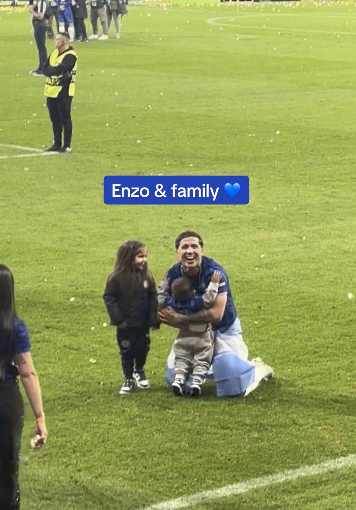 Enzo Fernandez and his family after the UECL Final 💙 #CFC #chelseafc #chelsea #uecl #fyp #enzofernandez 