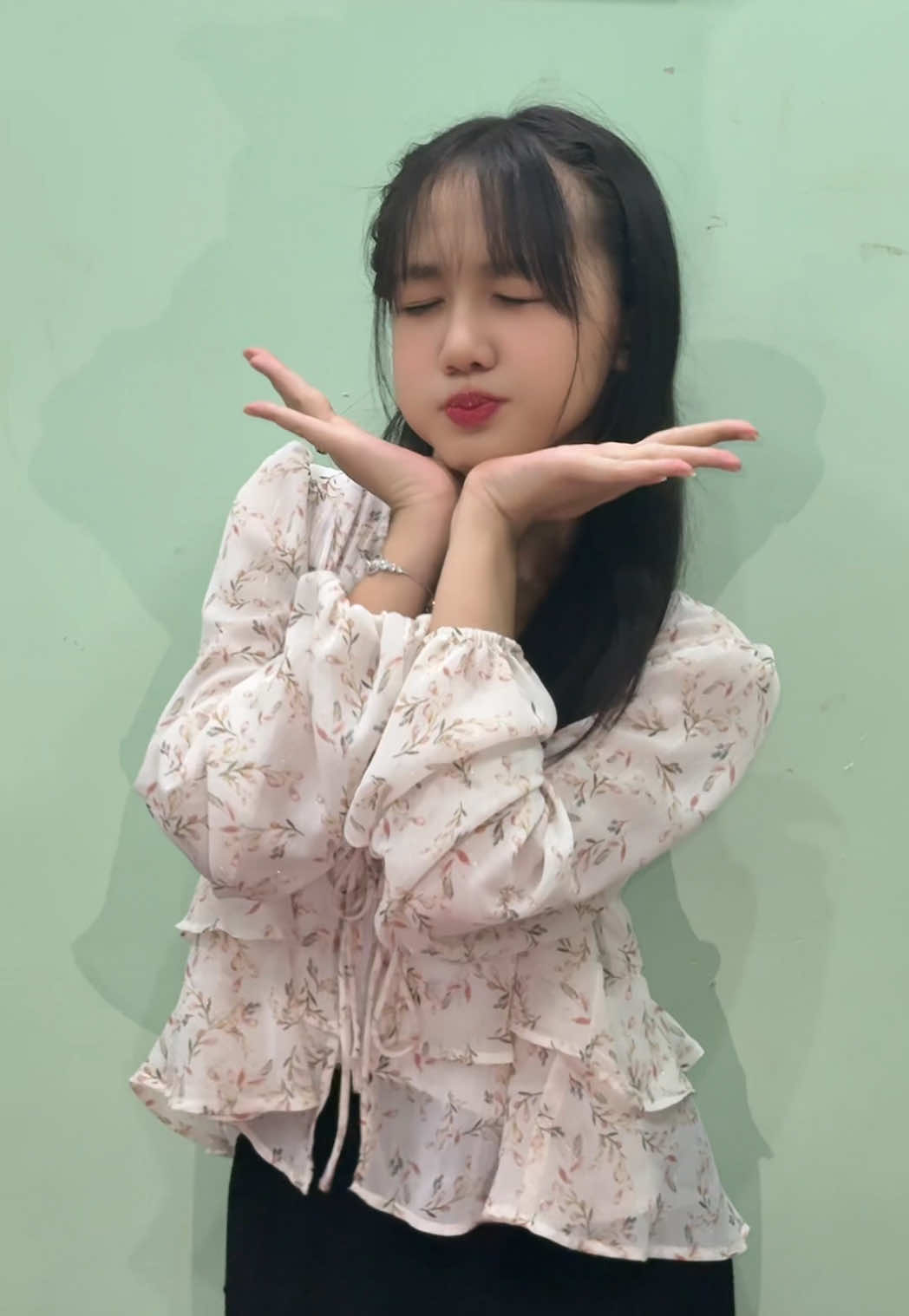 🫶🏻🤪 @H✰ @DCR - Esmeray #foryoupage #fypシ゚ #fyp #အသဲလေးတွေပေးပါ❤❤❤❤❤❤💙💙💜🖤 #မြင်ပါများပီးချစ်ကျွမ်းဝင်အောင်လို့🤒🖤 #🌸🌸🌸 #❤️🤍💚💜💙🧡💜 #trand 