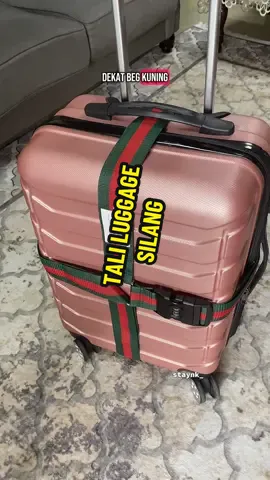 Baru rasa safety bila pakai tali luggage mcm ni. Lagi2 bg siapa nak travel jauh tu. so recommended 😍 #taliluggage #luggagebelt #traveling #umrah #luggagestrap #murah 