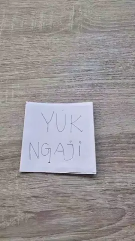 Lelah Yang Disukai Allah & Rasulullah ﷺ  Lelah di jalan Allah itu tidak sia-sia, setiap keringat yang tercurah, setiap perjuangan yang terasa berat, semuanya dicatat oleh-Nya sebagai amal kebaikan. Apakah kamu sudah memilih lelah yang diRidhoi Allah dan Rasul-Nya? Jangan lupa, setiap kesabaranmu, setiap ibadahmu, dan setiap usaha kebaikanmu, semuanya bernilai pahala besar di sisi-Nya. Jangan Lelah Mengajak dalam Kebaikan Islam, dimanapun dan kapan pun. Riwayat dari Rasulullah ﷺ mengatakan: من دَلَّ على خيرٍ فله مثلُ أجرِ فاعلِه “Barangsiapa yang menunjuki kepada kebaikan maka dia akan mendapatkan pahala seperti pahala orang yang mengerjakannya” (H.R. Muslim no. 1893). Nabi shallallahu ‘alaihi wa sallam bersabda, فَوَاللَّهِ لأَنْ يُهْدَى بِكَ رَجُلٌ وَاحِدٌ خَيْرٌ لَكَ مِنْ حُمْرِ النَّعَمِ “Demi Allah, sungguh satu orang saja diberi petunjuk (oleh Allah) melalui perantaraanmu, maka itu lebih baik dari unta merah.” (HR. Bukhari no. 2942 dan Muslim no. 2406, dari Sahl bin Sa’ad) #yukngaji #dakwah #islamkaffah #syariah #muslimahsmartwithislam #fyp 