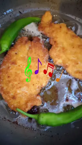 הצליל הכי יפה שיש🎵🎶🎵#פוריו #פודיז #גרושותונהנות🤪 #מדבריםמהבטן #שישי #שניצל 