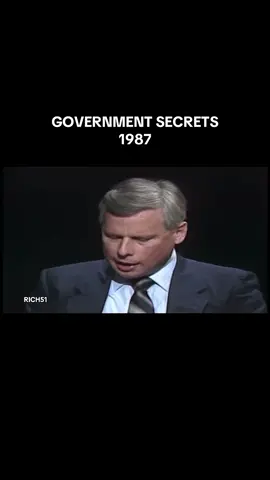 Top secret crafts, aliens, and a government cover-up? John Lear spills the beans from 1987. 🚀 #AlienAgenda #JohnLear #UFOHistory #SecretProjects #AviationMystery #UAP 