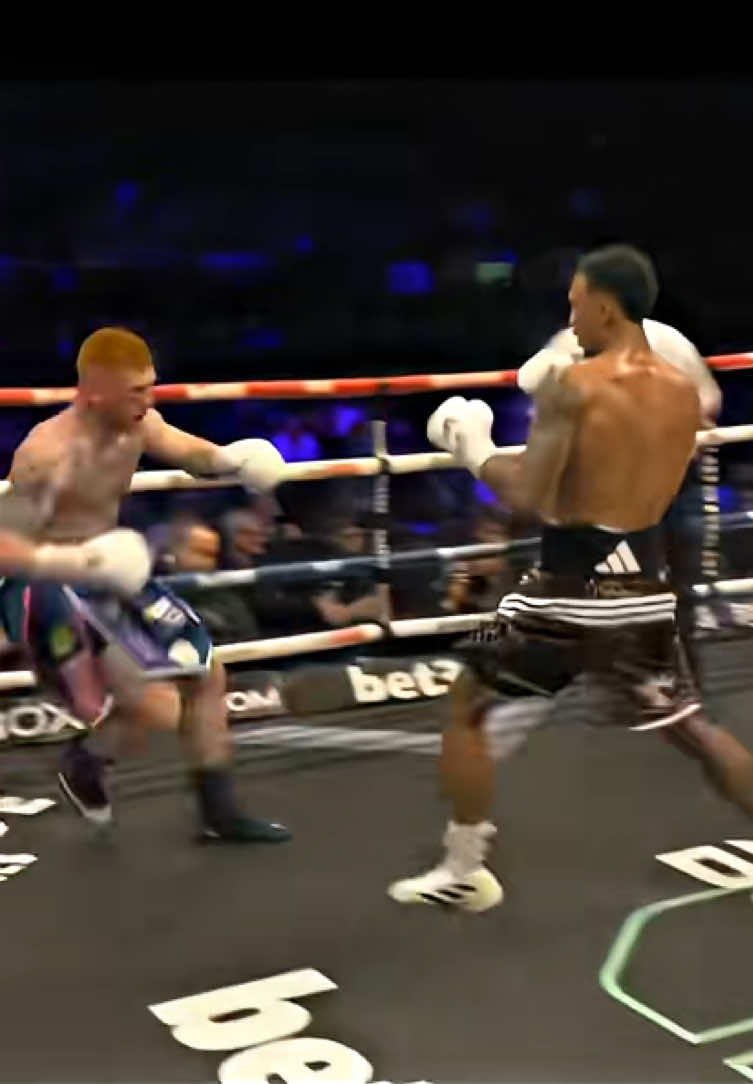 TAG A FRIEND WHO DOES THIS IN THE RING 😂#fyp #edit #edits #viralvideos #viralditiktok #benwhittaker 
