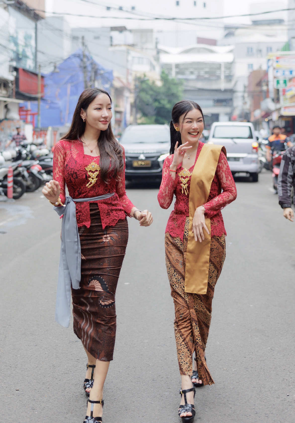Momong Lisa BP @LUCINTALUNA di Blok M 🥲 #videoreaction 